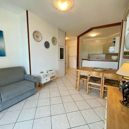 Bright Apartment With Pool Porto Santa Margherita di Caorle Exterior photo
