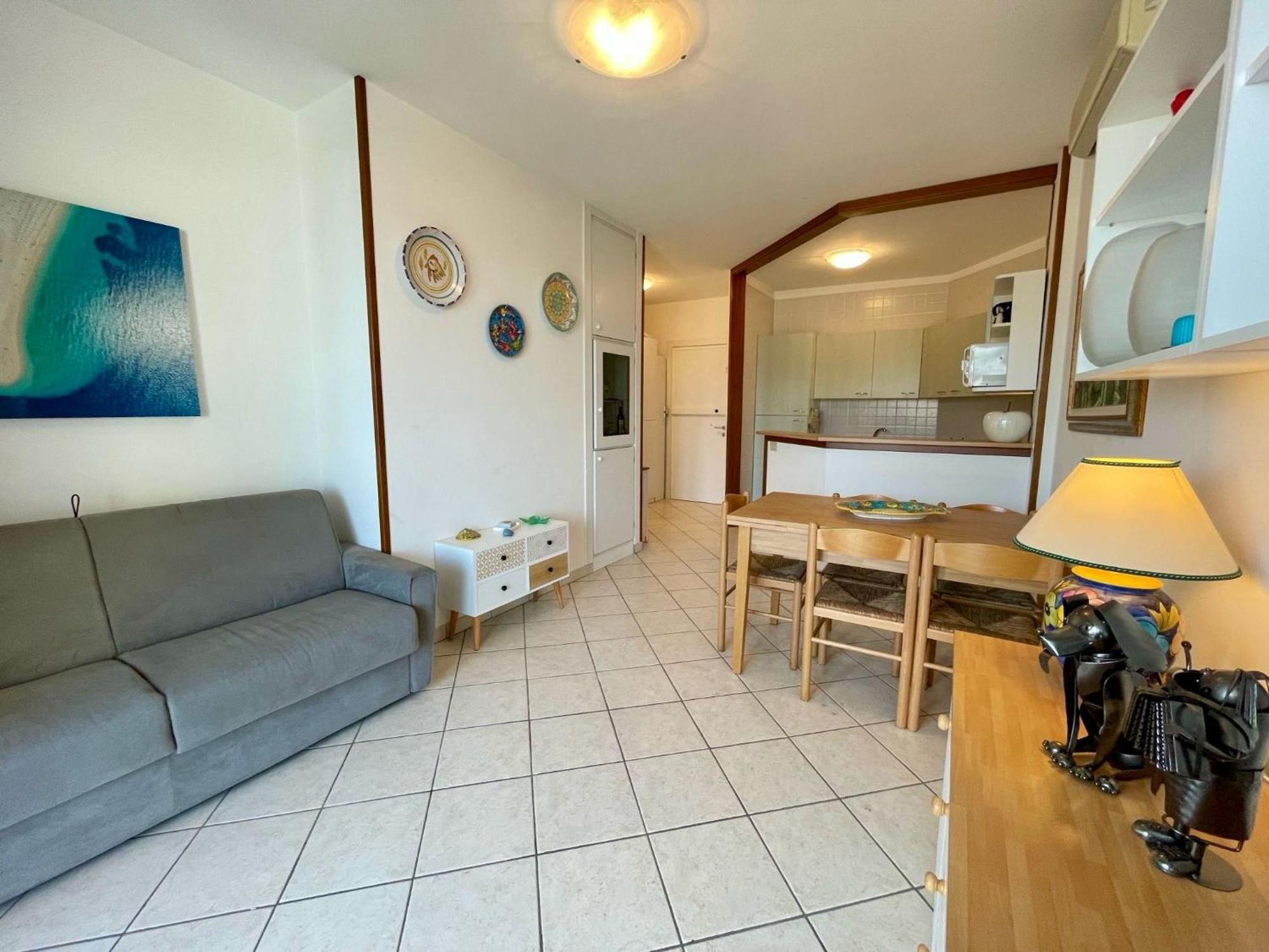 Bright Apartment With Pool Porto Santa Margherita di Caorle Exterior photo